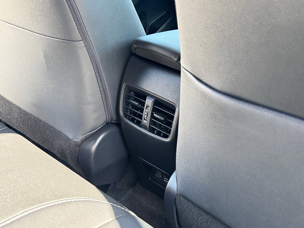 Used 2026 Toyota Corolla Cross XLE w/ Convenience Package FWD image 21