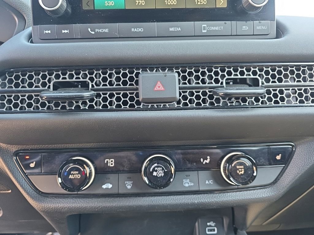 Used 2025 Honda HR-V Sport image 16