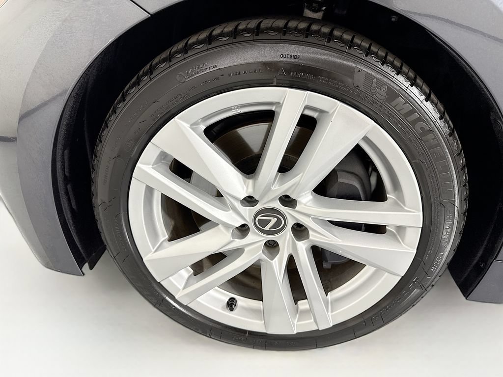 Used 2023 Lexus IS 300 w/ Comfort Package RWD image 30