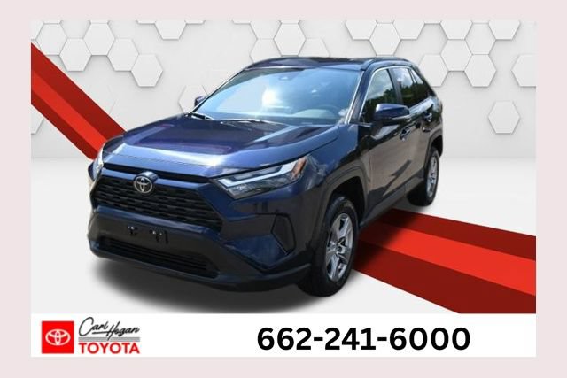 Used 2025 Toyota RAV4 XLE FWD image 1