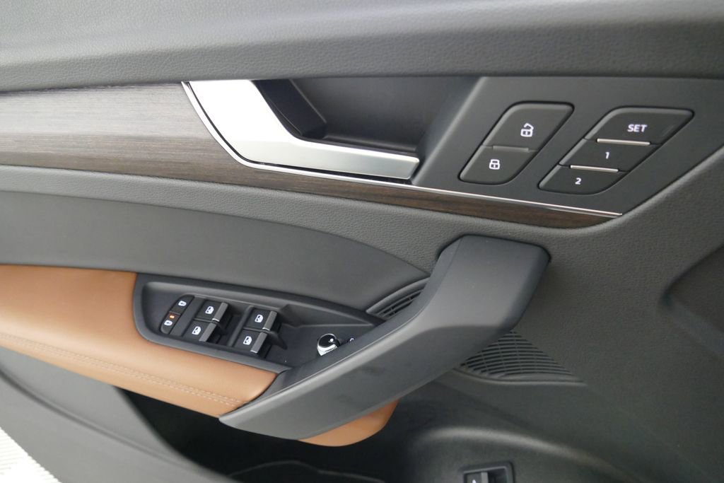 Certified 2025 Audi Q5 2.0T Premium Plus w/ Premium Plus Package AWD/4WD image 25