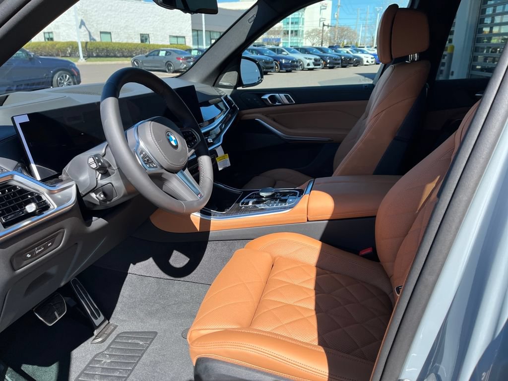 New 2026 BMW X5 xDrive40i w/ M Sport Package AWD/4WD image 9