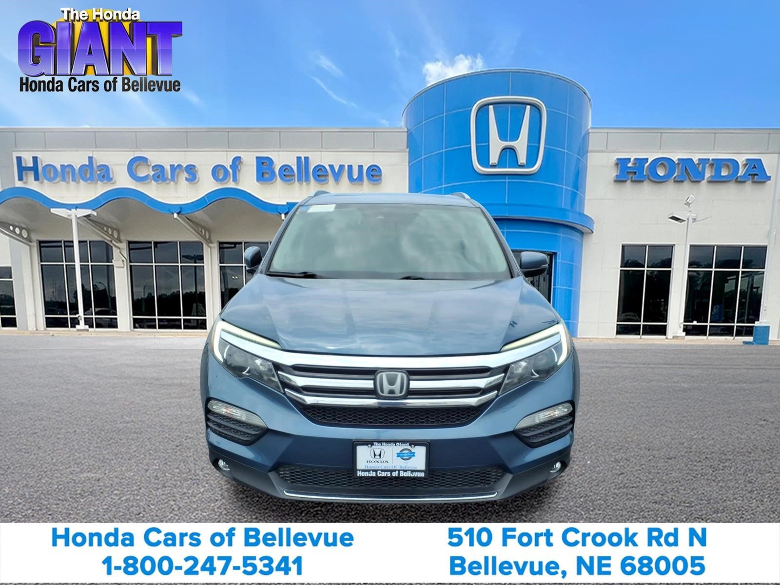 Used 2017 Honda Pilot Touring image 2