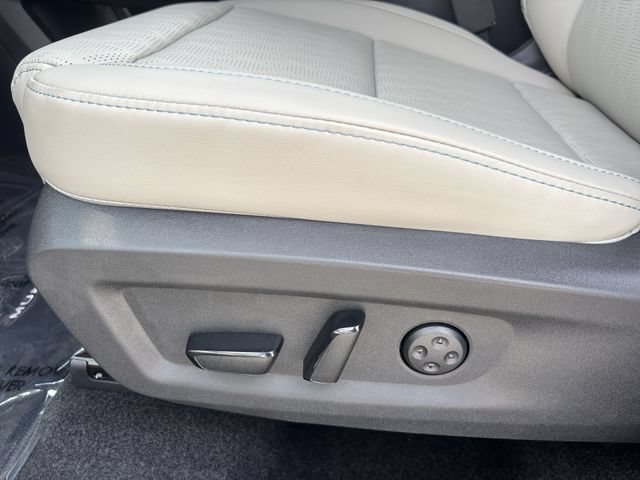 New 2026 Nissan Murano Platinum w/ Cargo Package AWD/4WD image 12