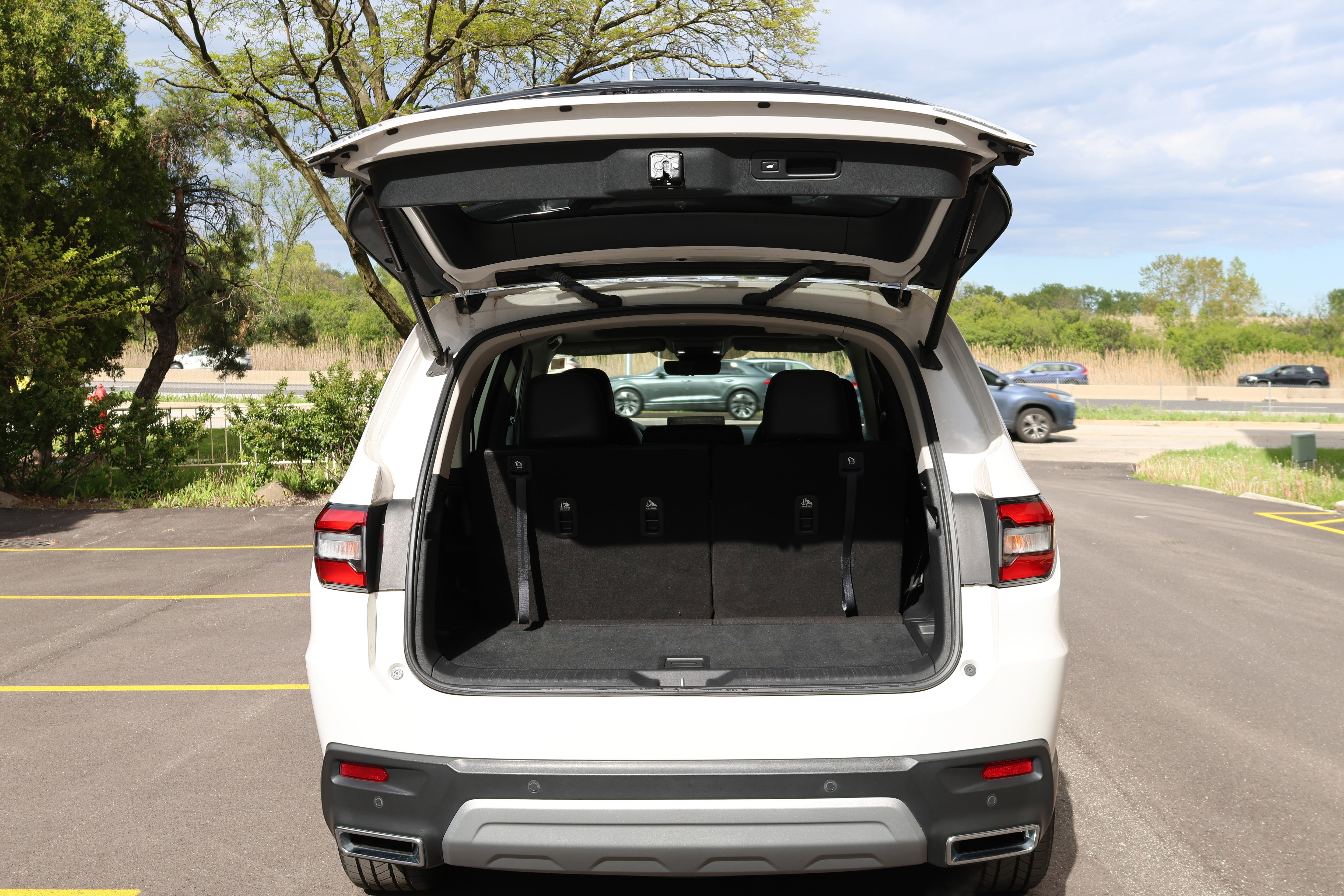 Used 2023 Honda Pilot Touring image 5