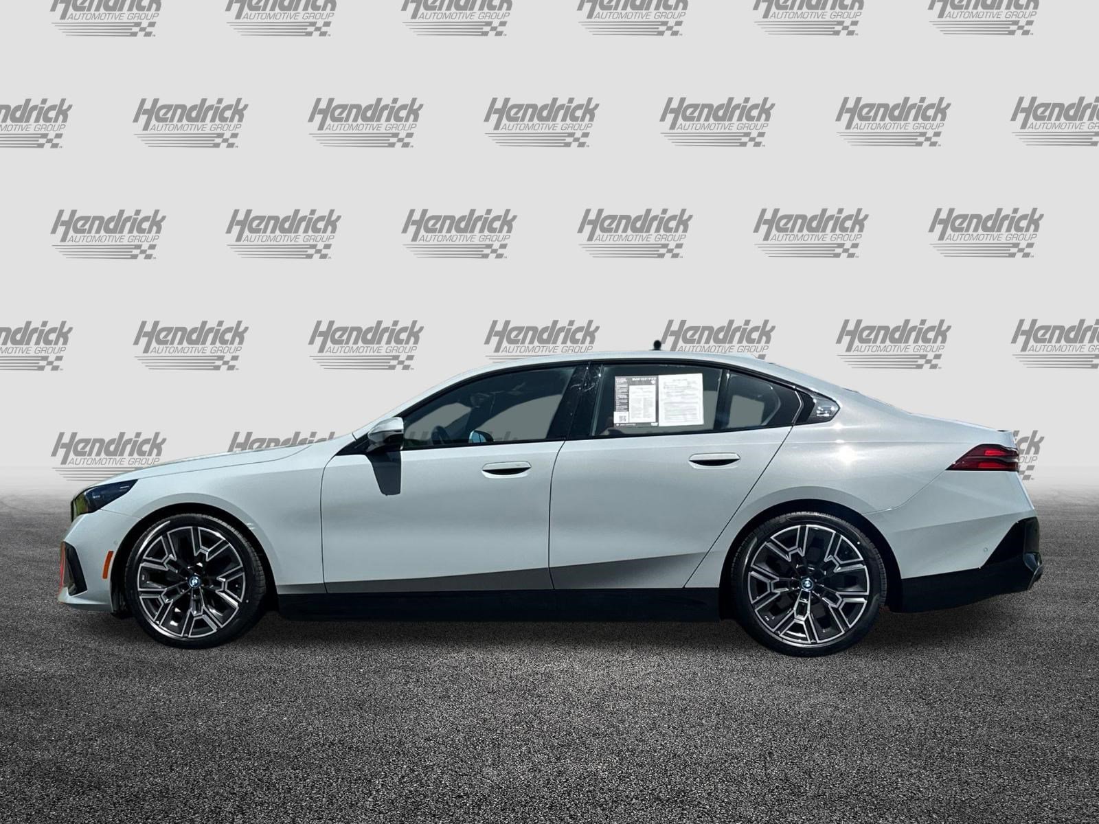 Certified 2024 BMW i5 eDrive40i w/ M Sport Package RWD image 8