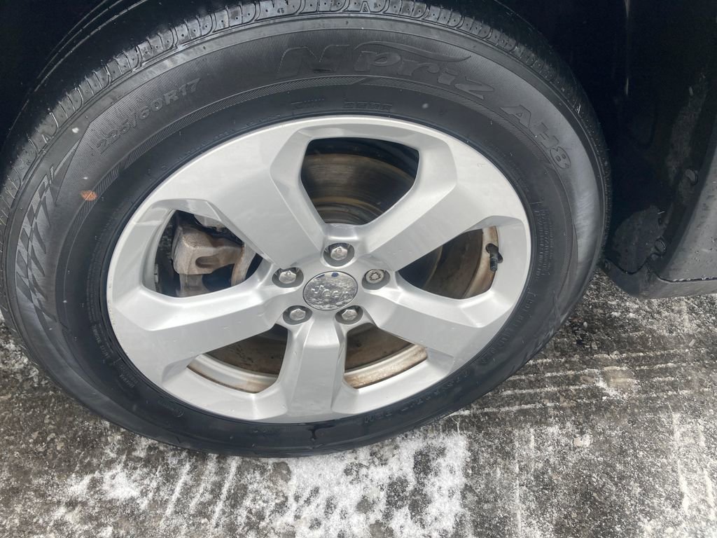 Used 2018 Jeep Compass Latitude image 31