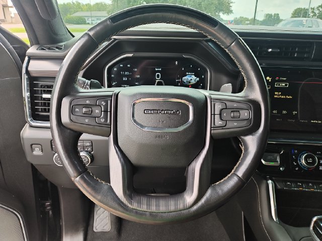Used 2023 GMC Sierra 1500 Denali Ultimate AWD/4WD image 17