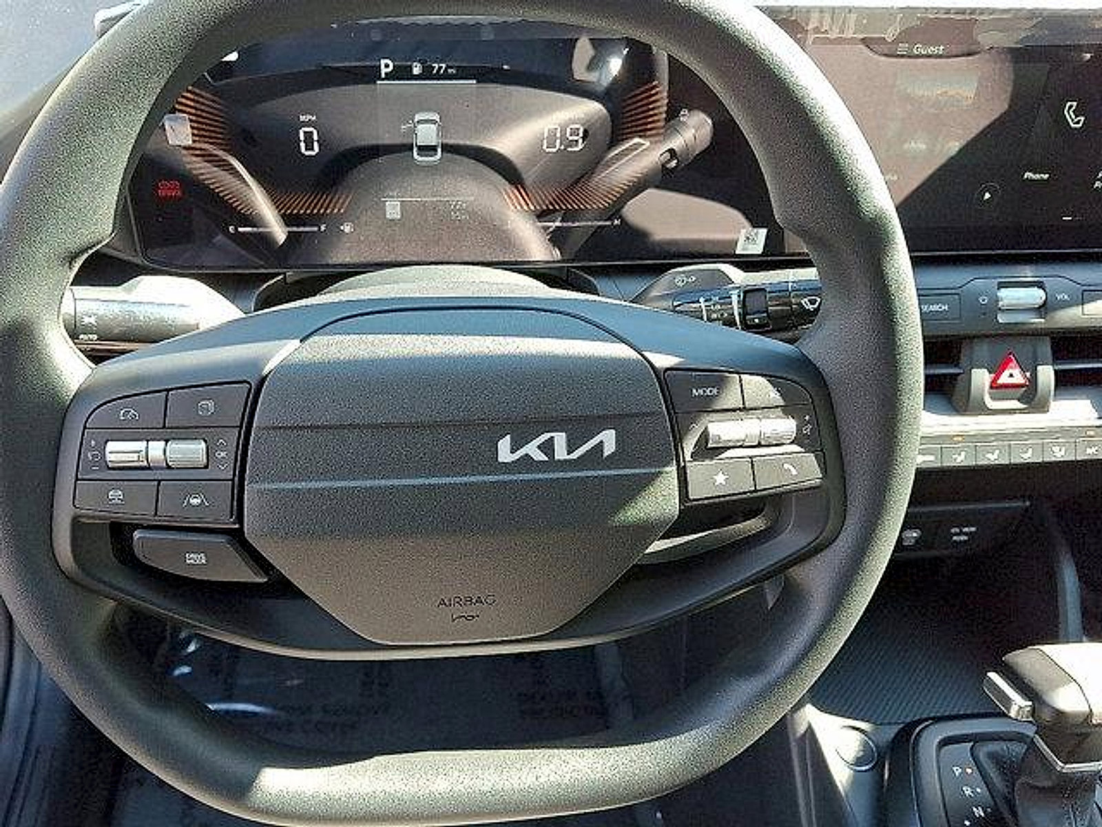 New 2025 Kia K4 LXS image 10