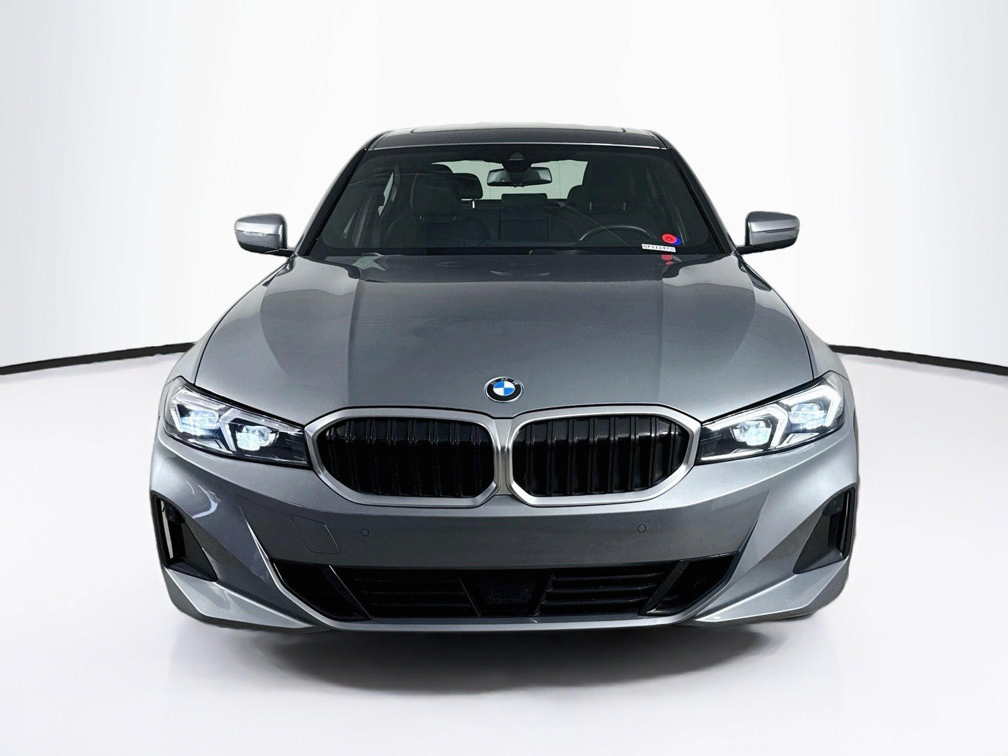 Used 2025 BMW 330i Sedan RWD image 3