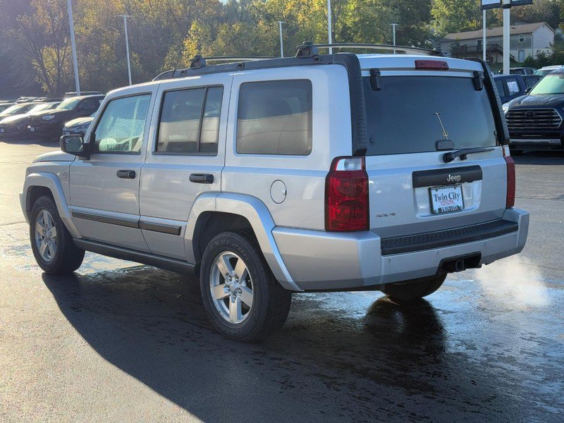 Used 2006 Jeep Commander 4dr 4WD image 6