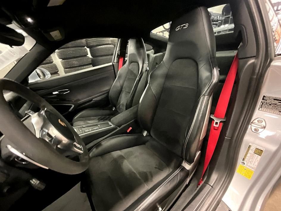 Used 2015 Porsche 911 GT3 image 16