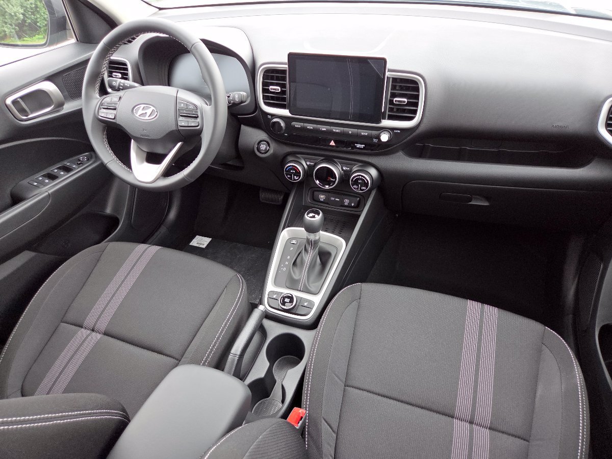 New 2026 Hyundai Venue SEL FWD image 26