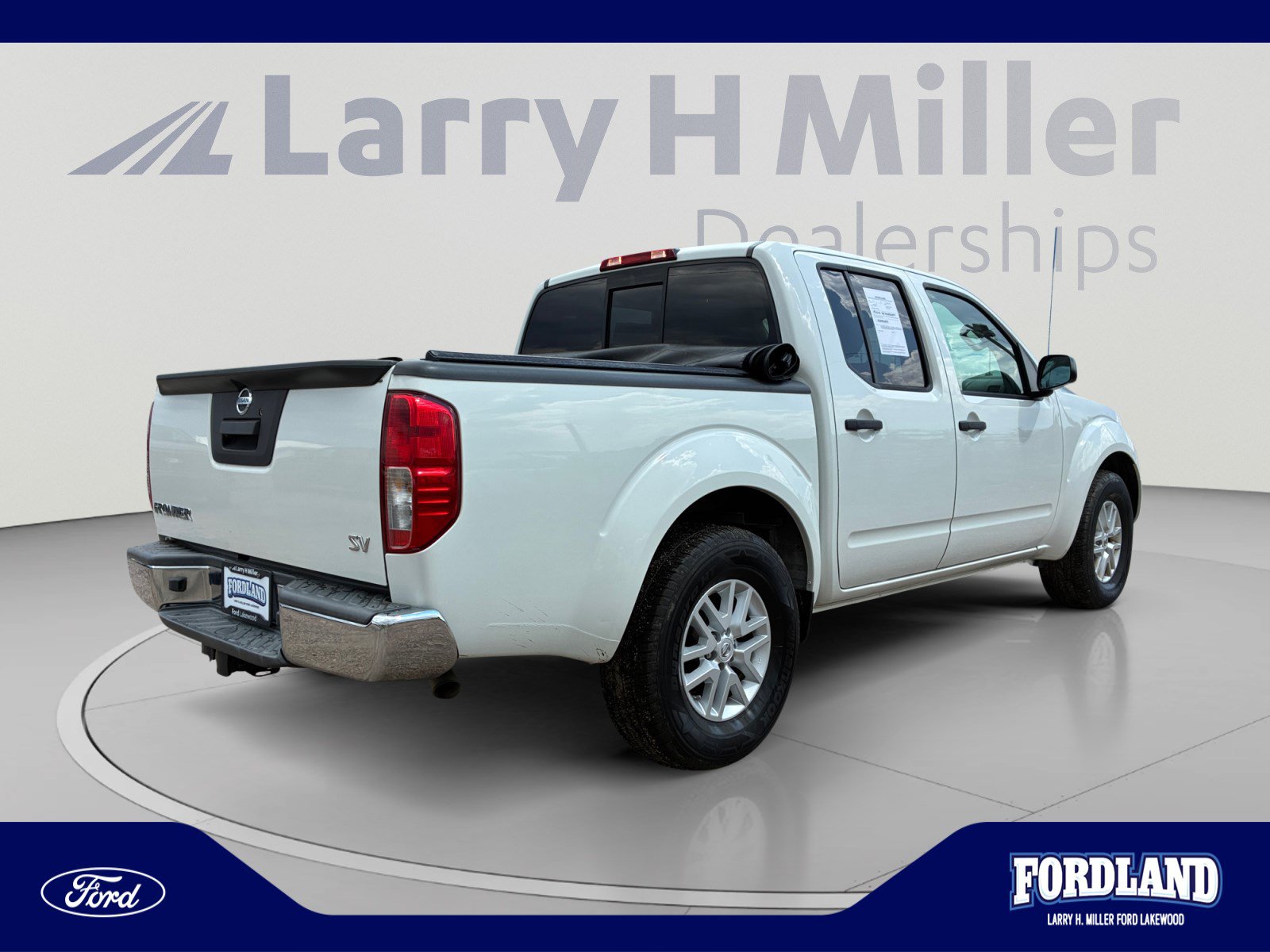 Used 2018 Nissan Frontier SV RWD image 5