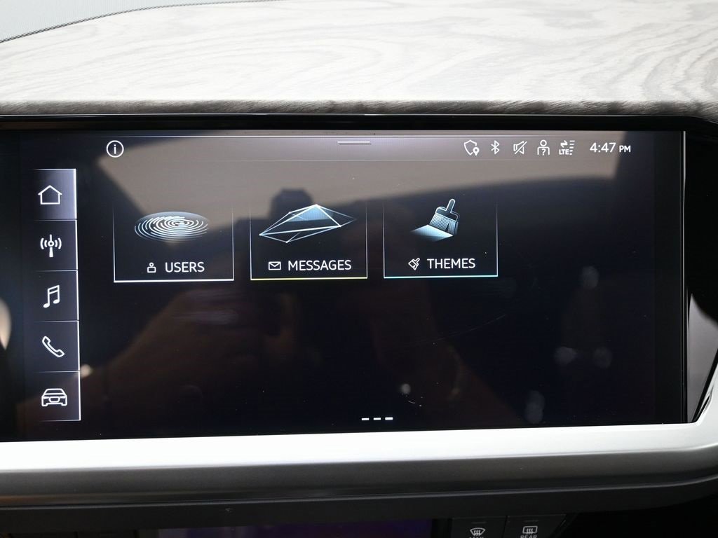 Used 2024 Audi Q4 e-tron Premium w/ Convenience Package image 23