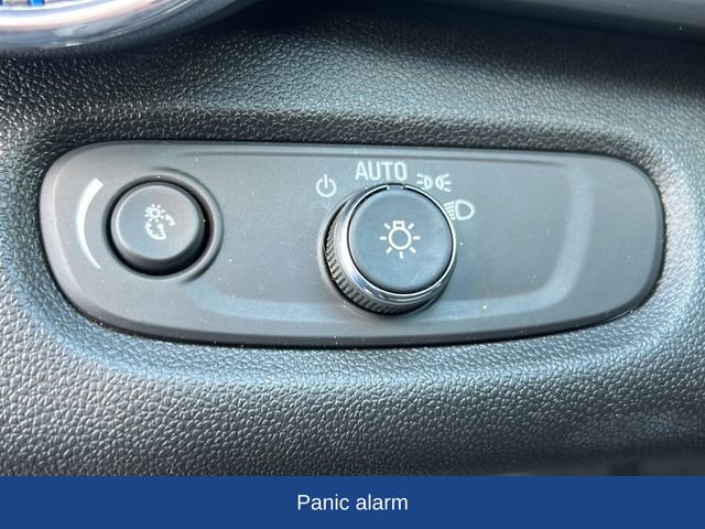 Used 2025 Chevrolet Trax LT w/ LT Convenience Package image 13