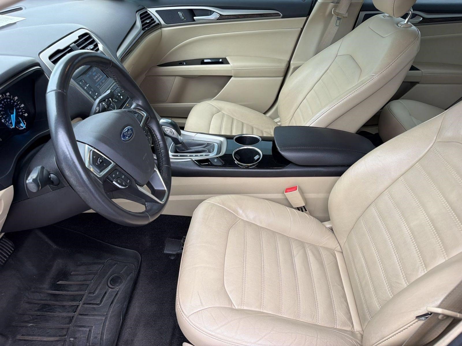 Used 2013 Ford Fusion SE FWD image 5