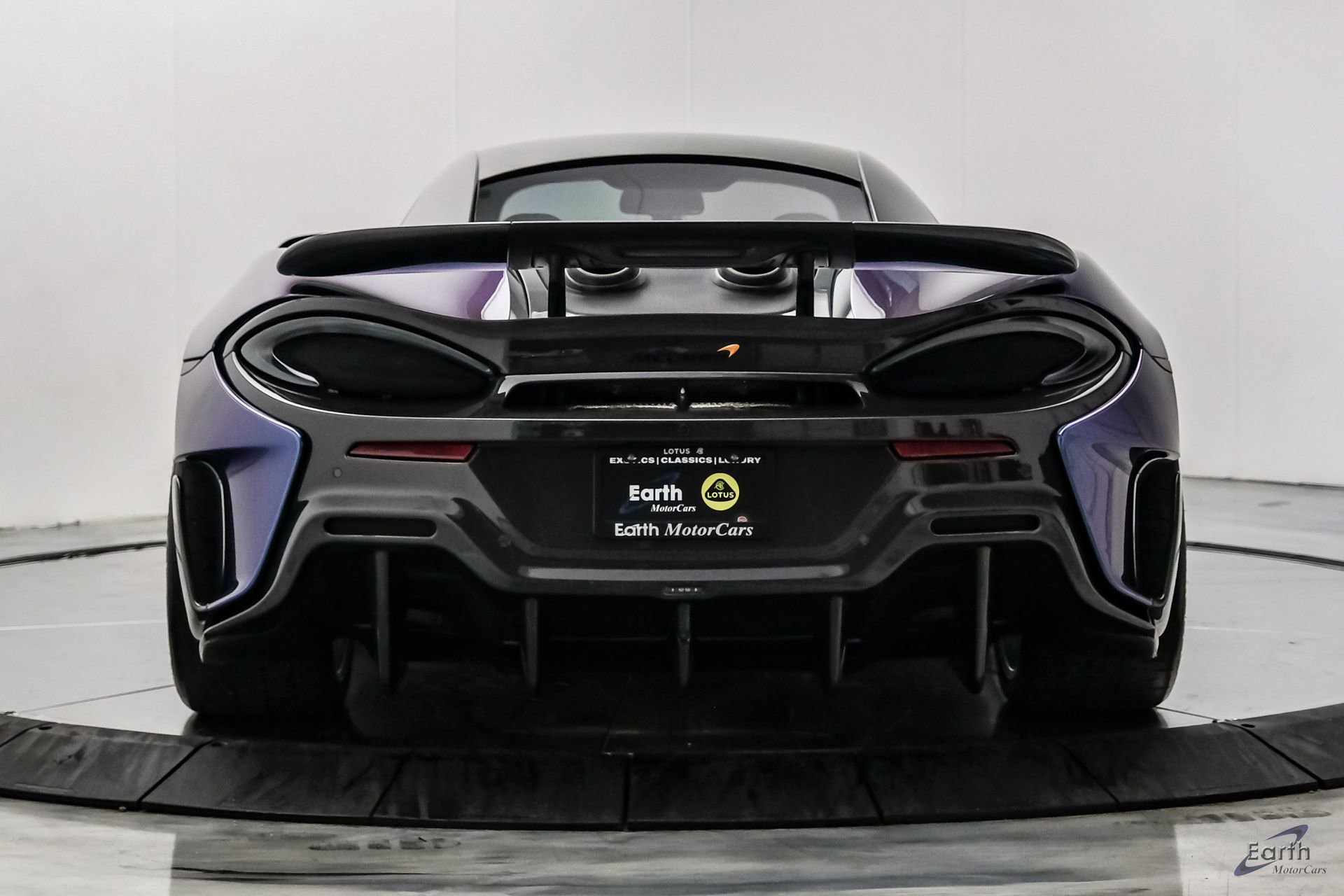 Used 2019 McLaren 600LT RWD image 13