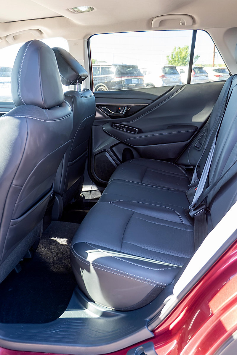 Used 2022 Subaru Outback Limited AWD/4WD image 11