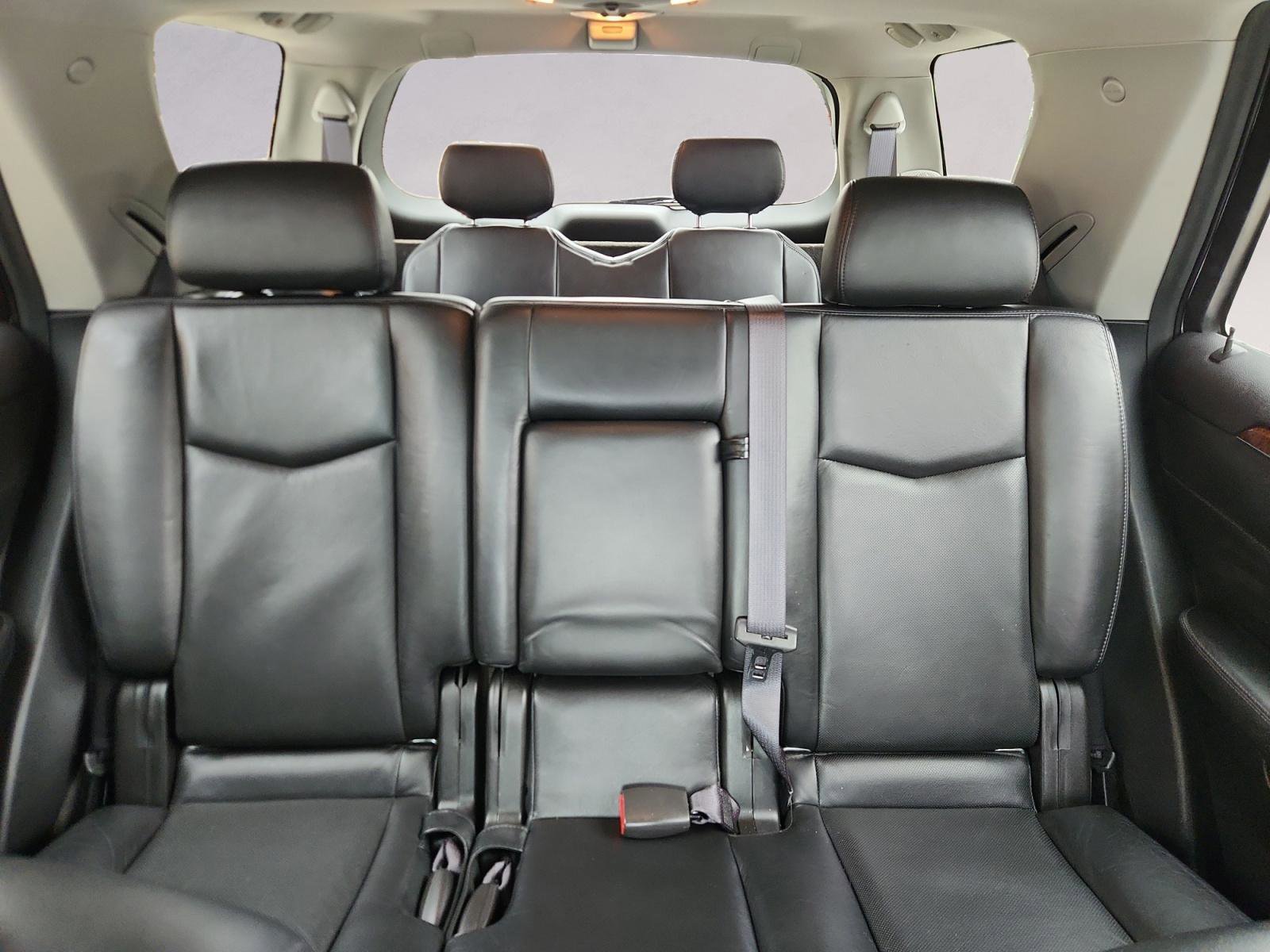Used 2008 Cadillac SRX AWD w/ Theater Package image 17