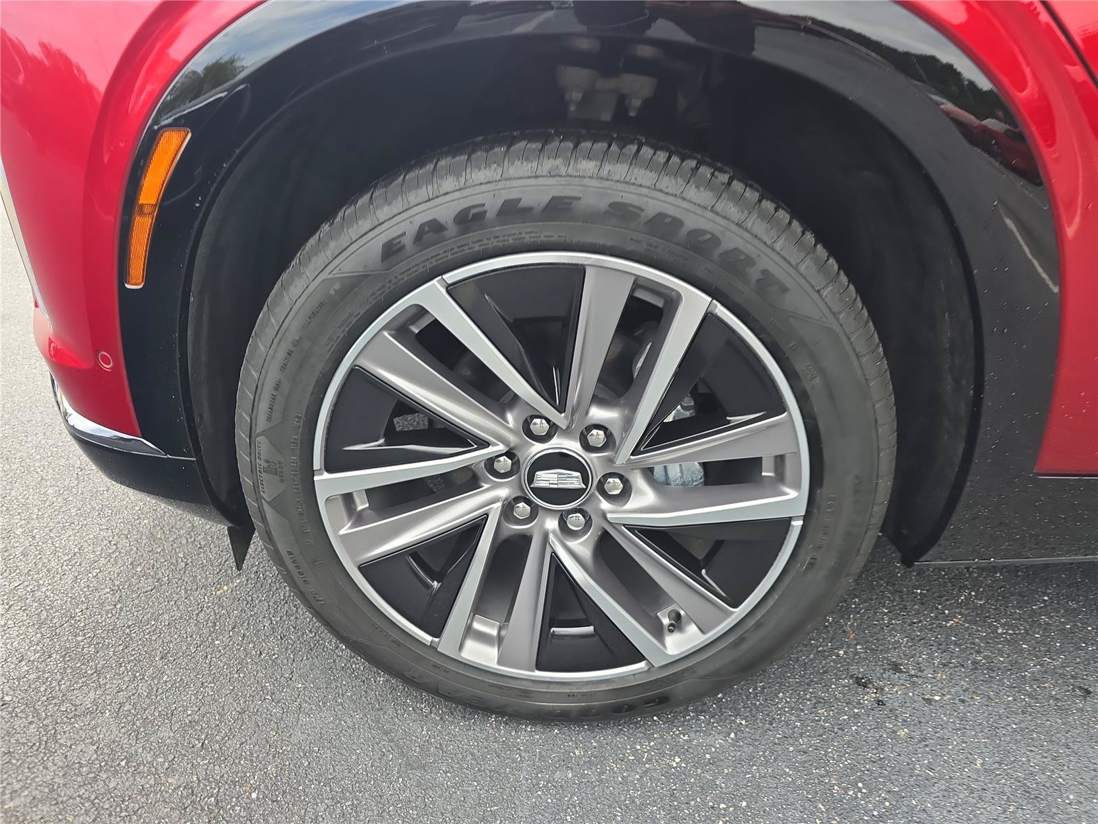 Used 2026 Cadillac Vistiq Sport w/ LPO, Floor Liner Package AWD/4WD image 7