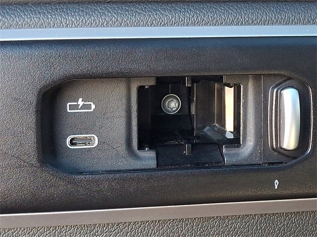 Used 2025 BMW X5 xDrive50e image 12