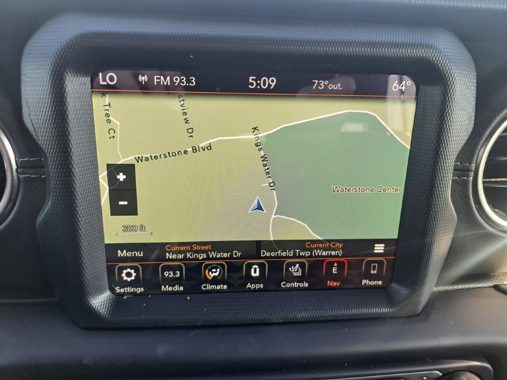 Used 2019 Jeep Wrangler Unlimited Sahara AWD/4WD image 14