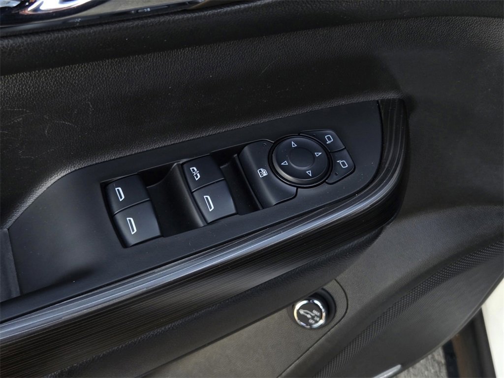 Used 2017 GMC Acadia SLT image 11