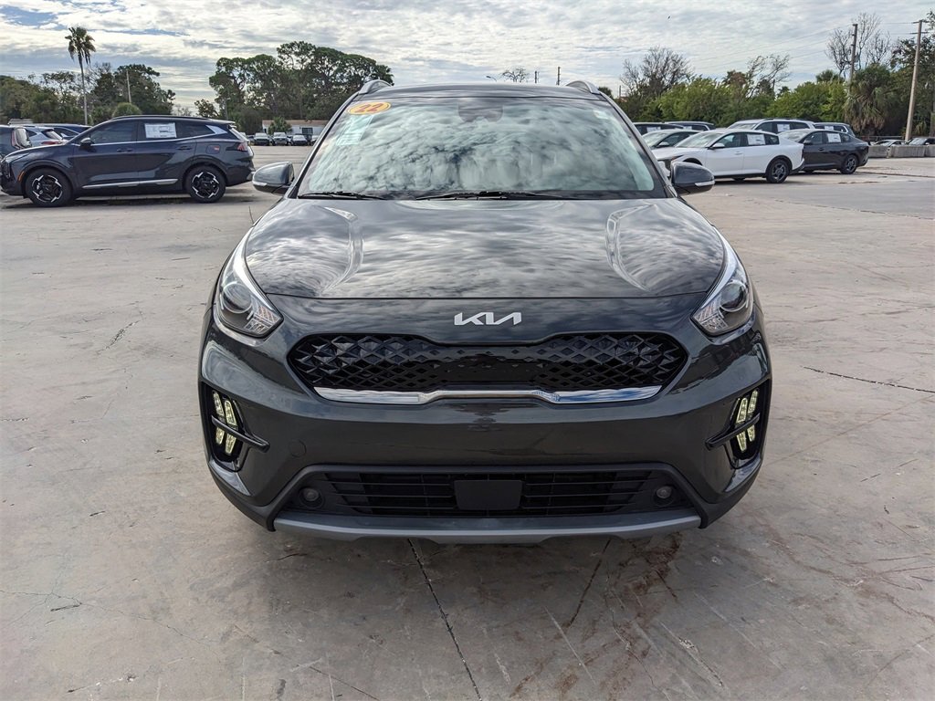 Certified 2022 Kia Niro EX image 4