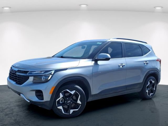 Used 2024 Kia Seltos EX AWD/4WD image 2
