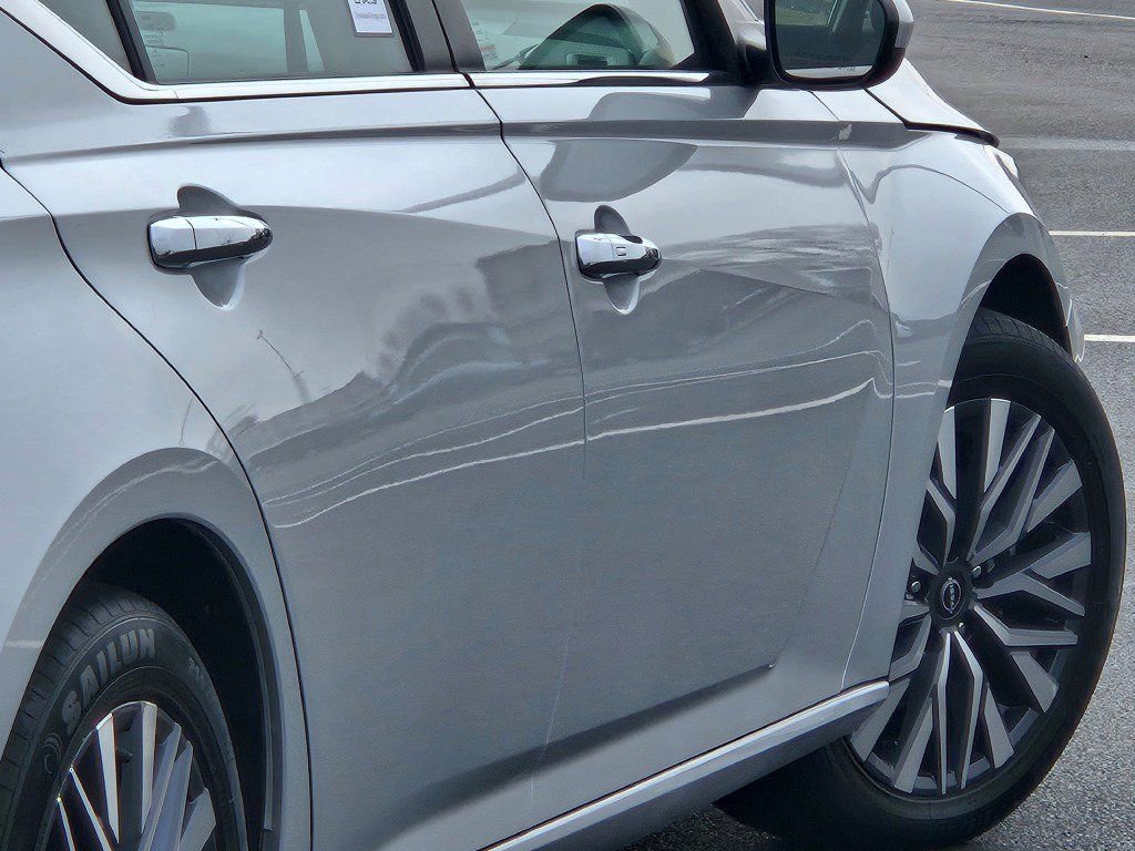Used 2023 Nissan Altima 2.5 SV image 11