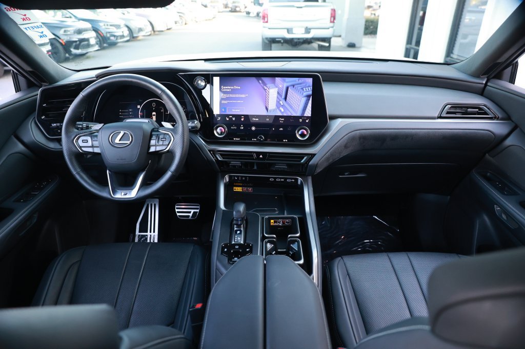 Used 2024 Lexus TX 500h AWD w/ Technology Package image 25