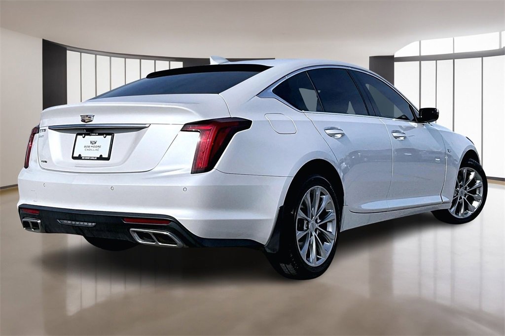 Used 2022 Cadillac CT5 Premium Luxury image 2
