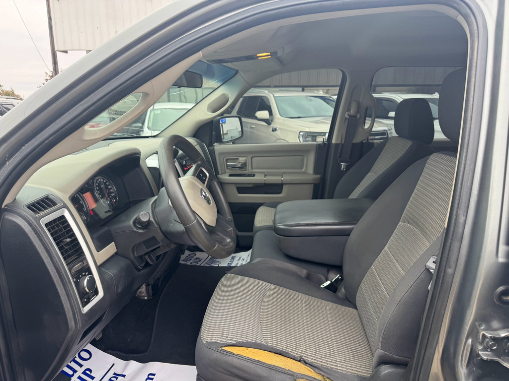 Used 2009 Dodge Ram 1500 Truck SLT image 14