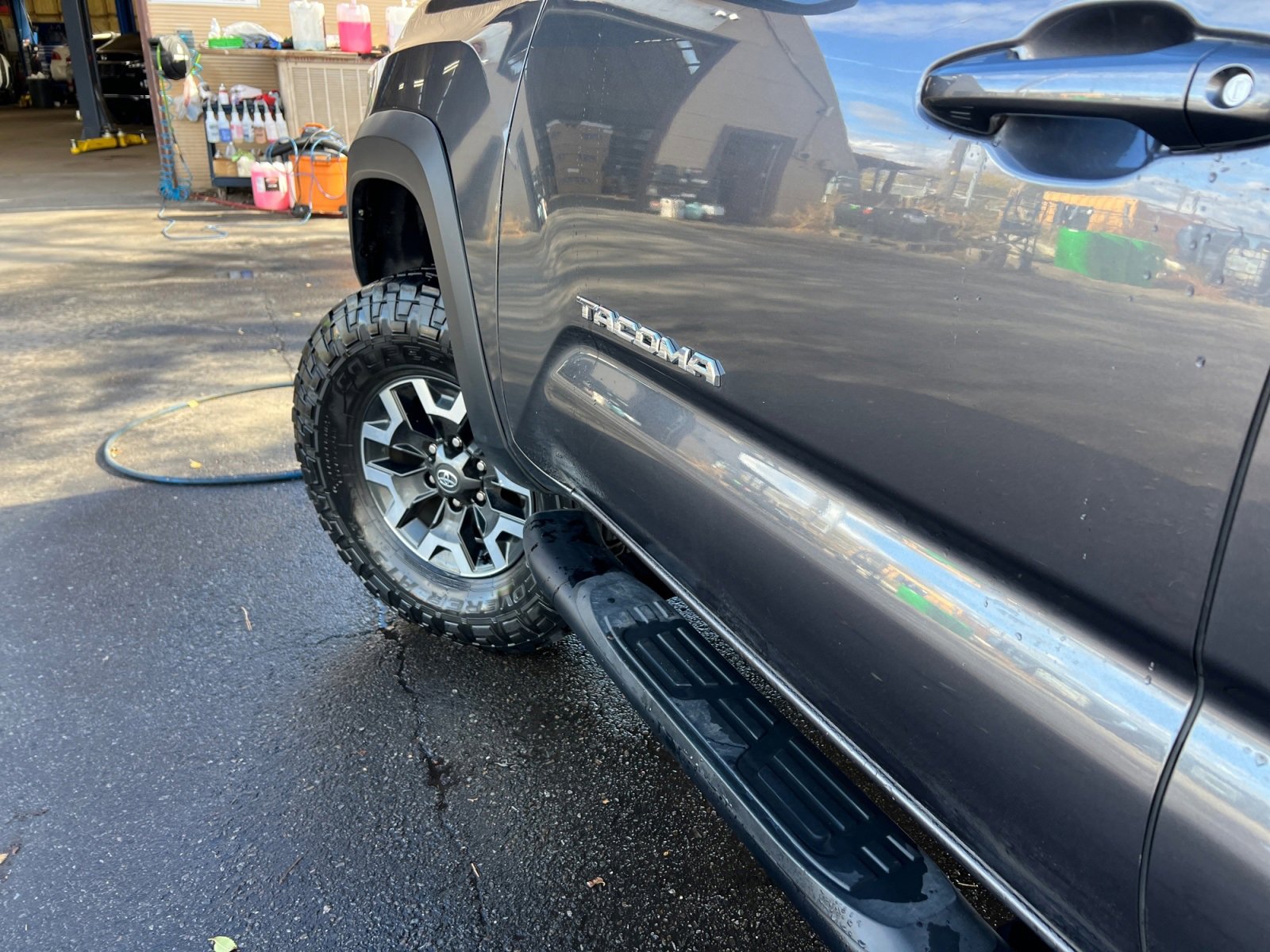 Used 2022 Toyota Tacoma TRD Off-Road image 32