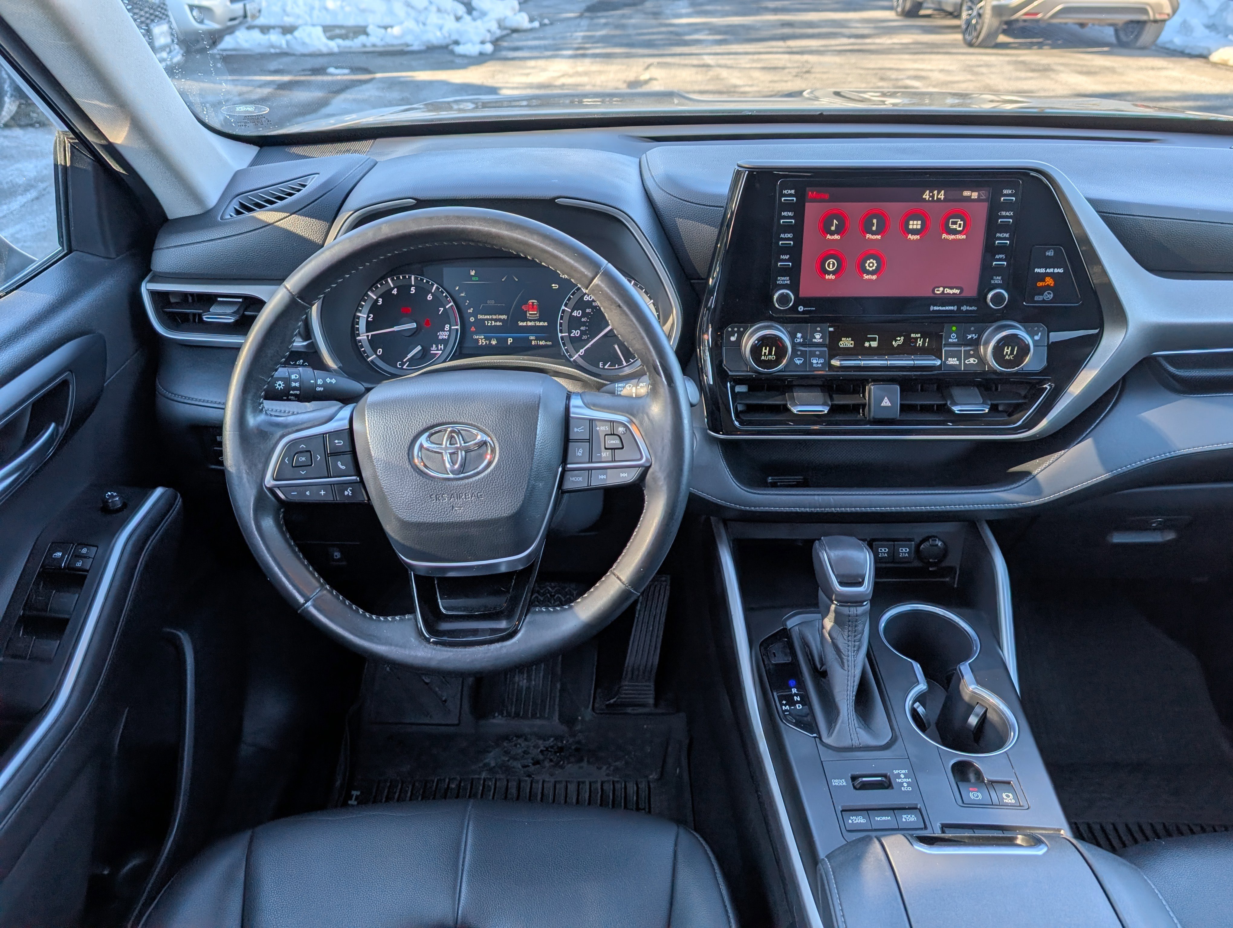 Used 2020 Toyota Highlander XLE w/ Protection Package #3 image 17