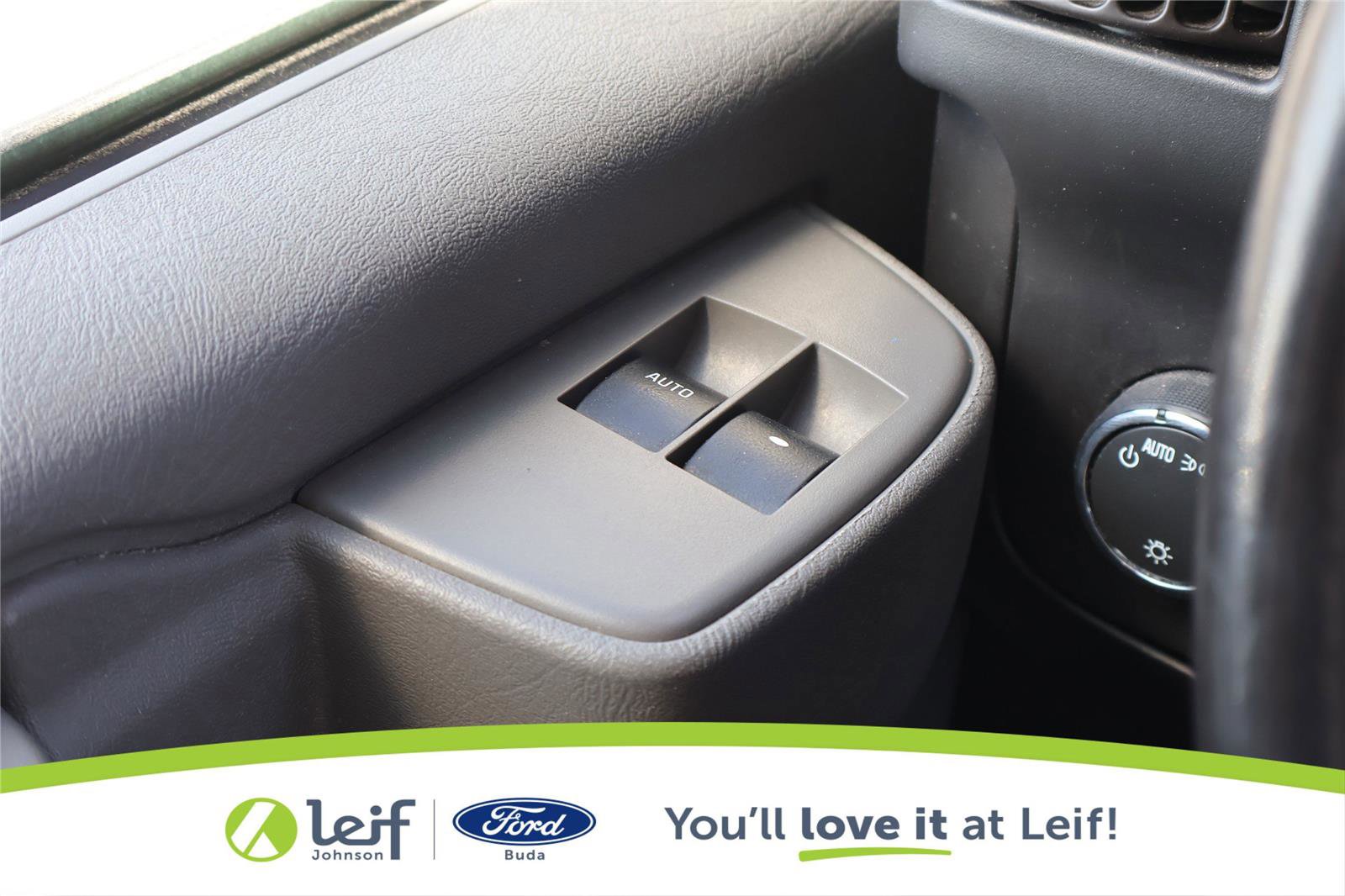 Used 2022 Chevrolet Express 4500 Extended w/ Power Convenience Package image 16