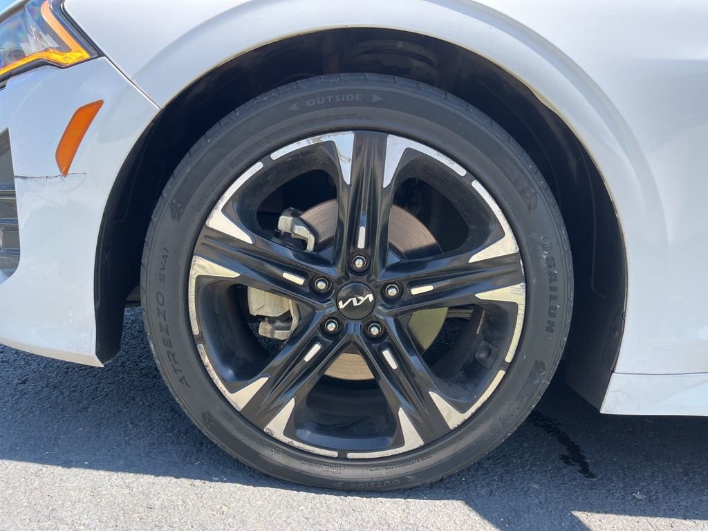 Used 2022 Kia K5 GT-Line AWD/4WD image 9