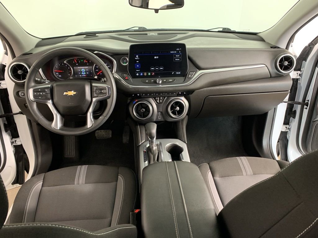 Used 2025 Chevrolet Blazer LT image 33