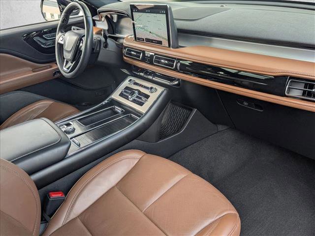 Used 2022 Lincoln Aviator Reserve w/ Class IV Trailer Tow Package image 24