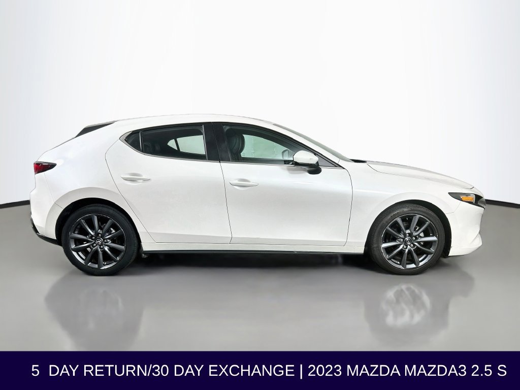 Used 2023 MAZDA MAZDA3 s FWD image 9