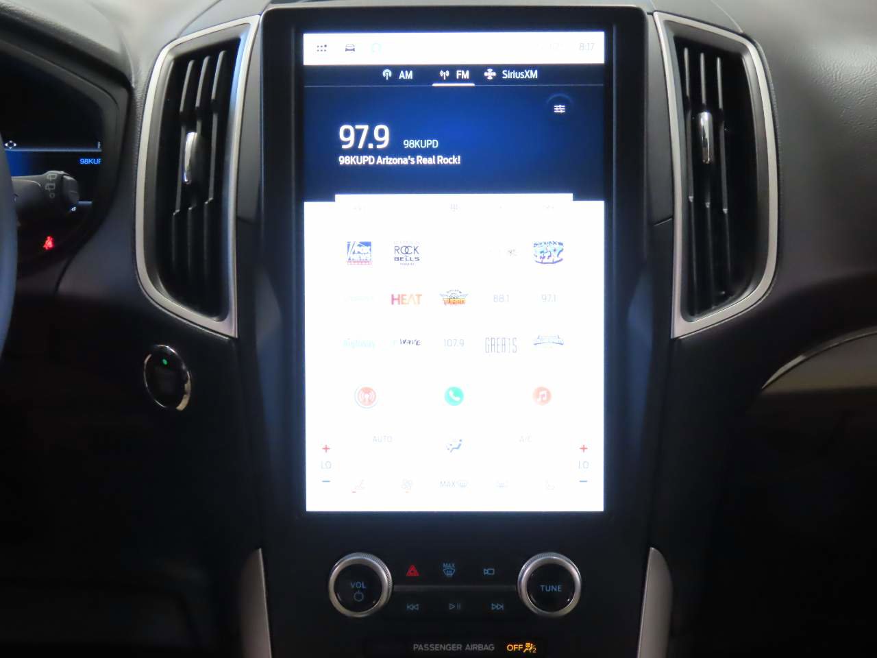 Used 2022 Ford Edge SEL w/ Convenience Package image 13