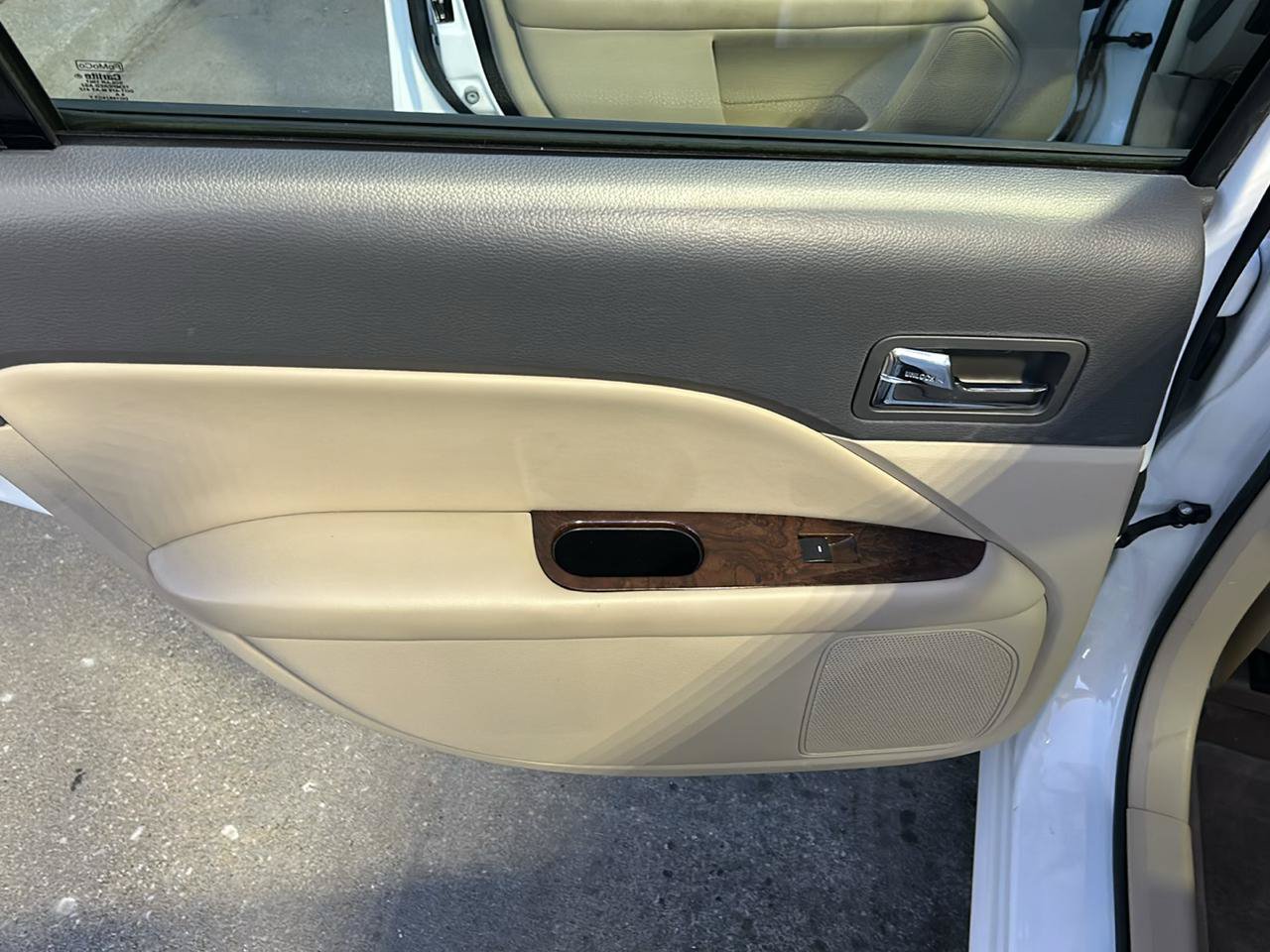 Used 2010 Ford Fusion SEL FWD image 11