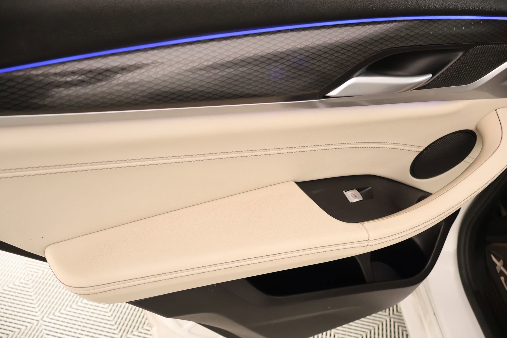 Used 2022 BMW X3 xDrive30i w/ M Sport Package AWD/4WD image 18