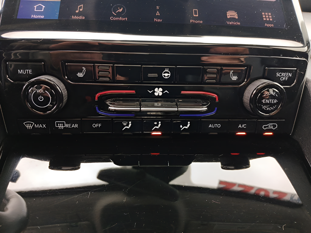 Used 2022 Jeep Grand Cherokee L Limited AWD/4WD image 17