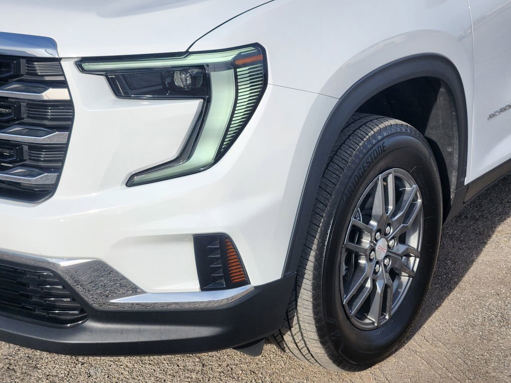 Used 2025 GMC Acadia Elevation image 10