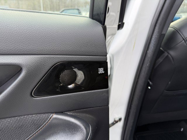 Used 2019 Toyota Avalon XSE w/ All Weather Liner Package image 9