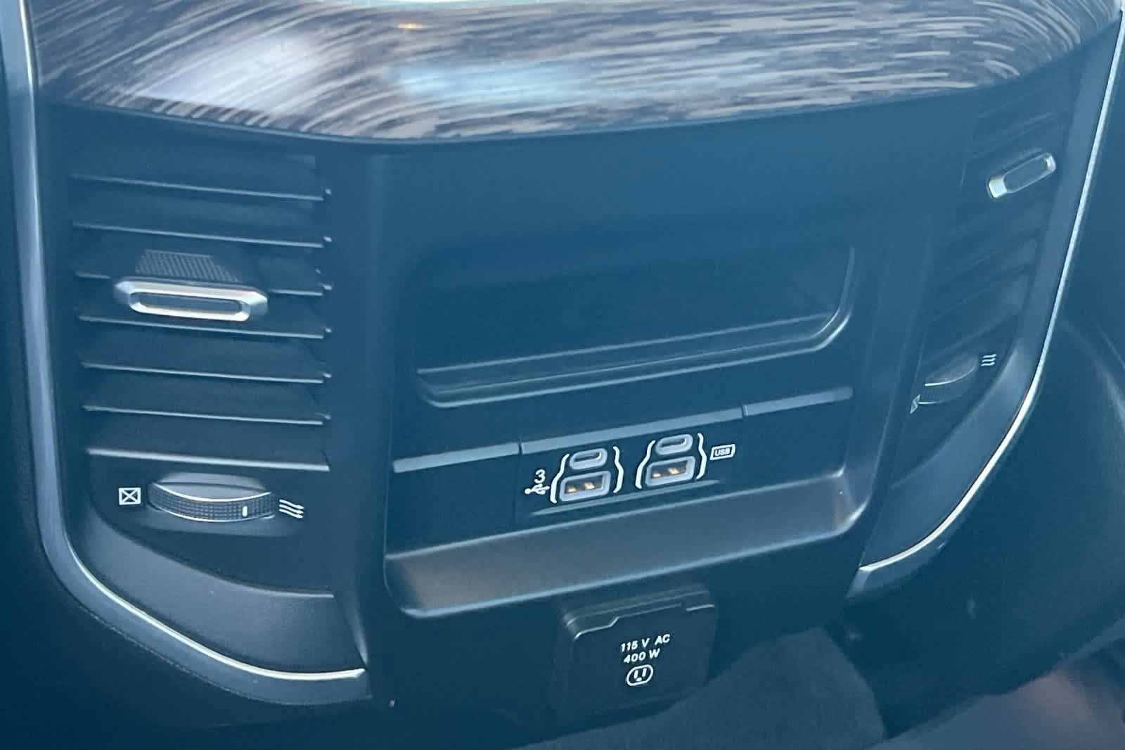 Used 2020 RAM 1500 Laramie RWD image 14
