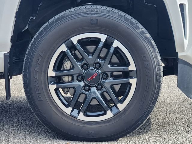 Used 2024 Toyota Tacoma TRD Sport w/ TRD Sport Premium Package AWD/4WD image 11