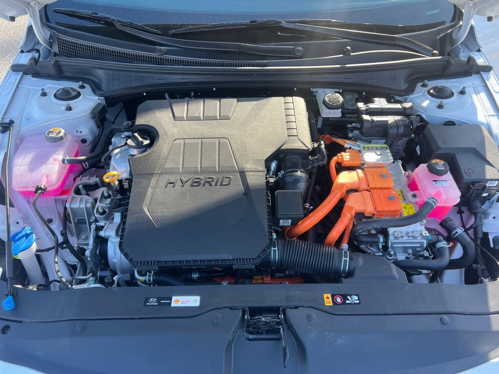 Certified 2025 Hyundai Elantra SEL FWD image 27